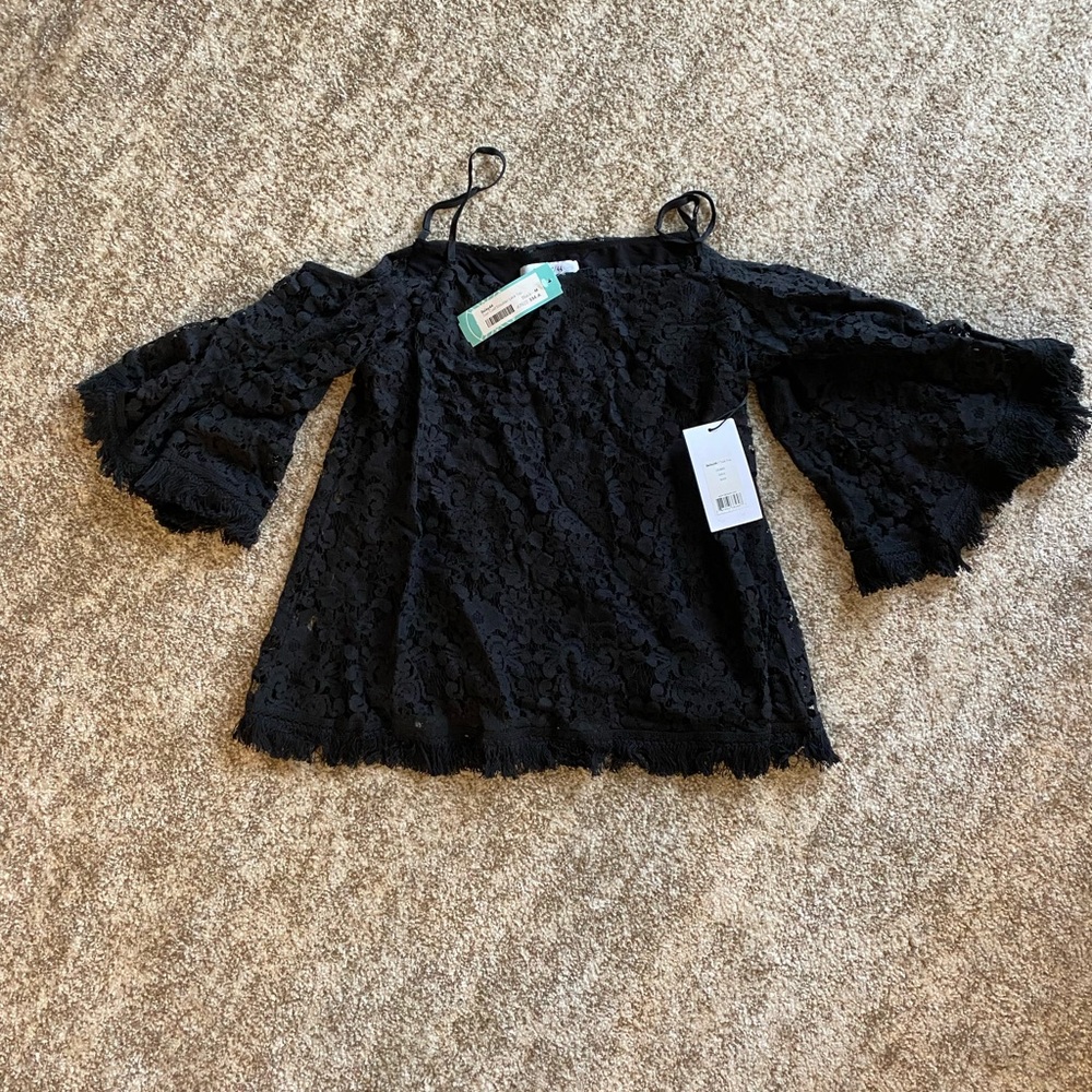 Cold shoulder lace top